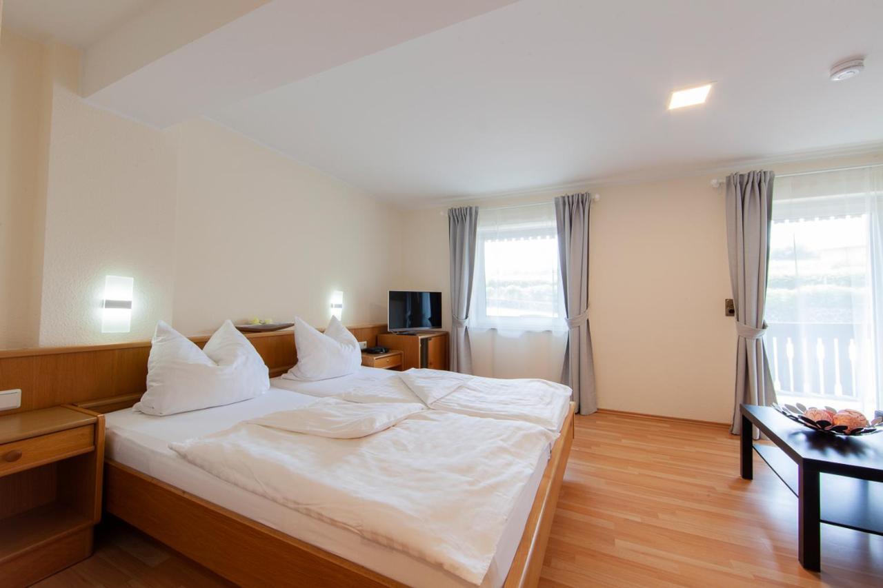 Appartementhaus Eifeladventures Berlingen Eksteriør billede